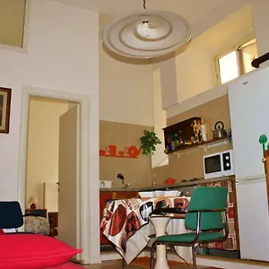 House Bed & Breakfast